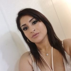 Meet your Posher, Esmeralda